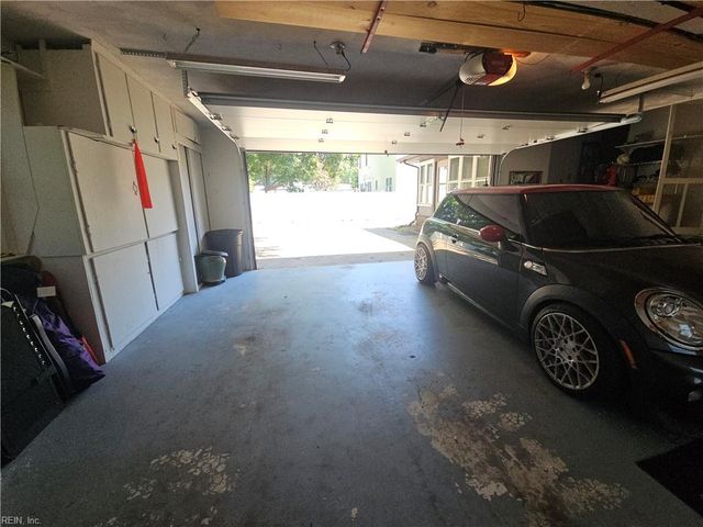 403 Woodland RD, Hampton, VA 23669