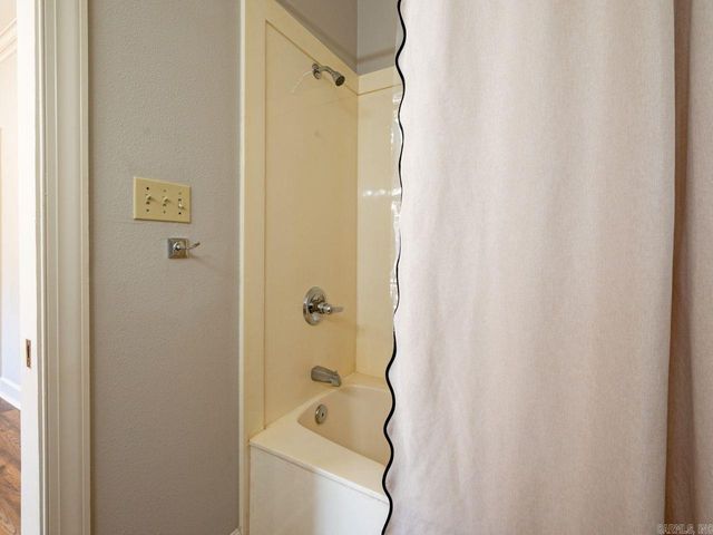 3 Kerien Lane, Little Rock, AR 72223