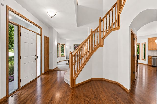 18129 Jarl Court, Lakeville, MN 55044