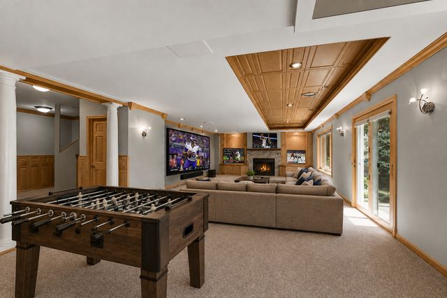 18129 Jarl Court, Lakeville, MN 55044