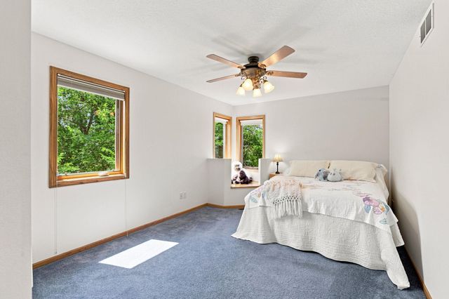 18129 Jarl Court, Lakeville, MN 55044