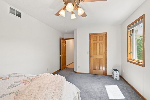 18129 Jarl Court, Lakeville, MN 55044