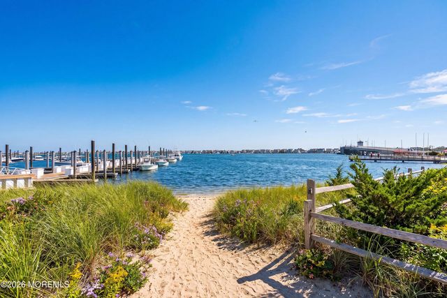 446 Cape Breton Court, Brick, NJ 08723