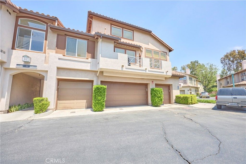 Image 2 of property listing at 25 Paseo Estrellas, Rancho Santa Margarita, CA 92688