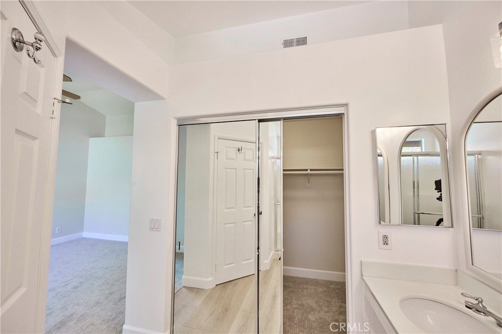 Image 27 of property listing at 25 Paseo Estrellas, Rancho Santa Margarita, CA 92688