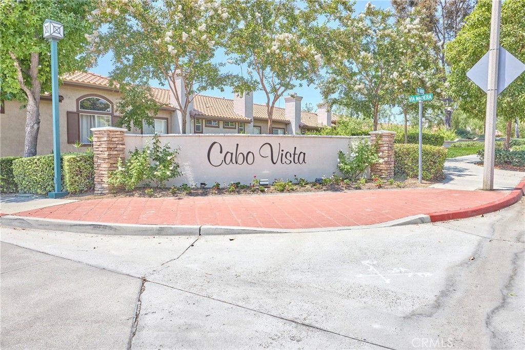 Image 41 of property listing at 25 Paseo Estrellas, Rancho Santa Margarita, CA 92688