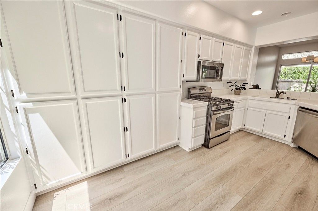 Image 8 of property listing at 25 Paseo Estrellas, Rancho Santa Margarita, CA 92688