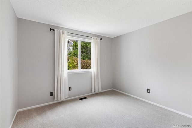 5623 S Yank Court, Littleton, CO 80127