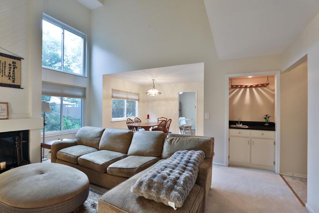 2095 Willowick Drive, C, Columbus, OH 43229