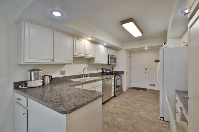 2095 Willowick Drive, C, Columbus, OH 43229