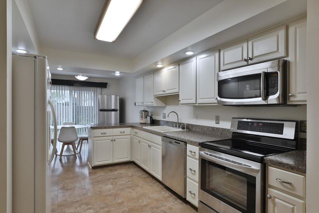 2095 Willowick Drive, C, Columbus, OH 43229