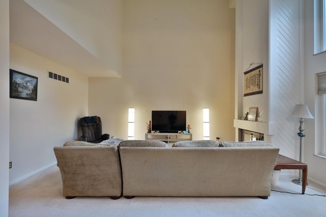 2095 Willowick Drive, C, Columbus, OH 43229