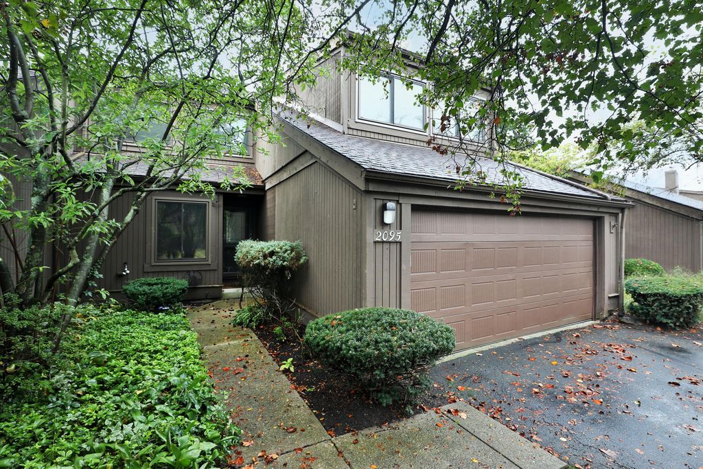 2095 Willowick Drive, C, Columbus, OH 43229