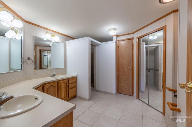 1907 W Flamingo Ave Trailer 118, Nampa, ID 83651