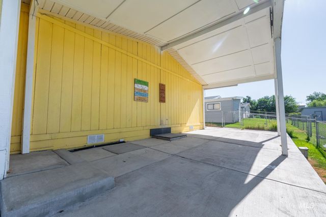 1907 W Flamingo Ave Trailer 118, Nampa, ID 83651