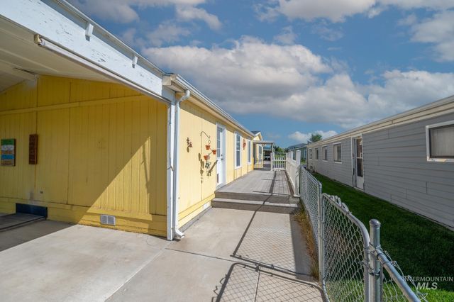 1907 W Flamingo Ave Trailer 118, Nampa, ID 83651