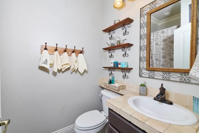 6126 Paseo Monona, Carlsbad, CA 92009