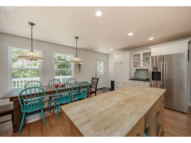 27915 Ne THOMPSON Cir, Yacolt, WA 98675
