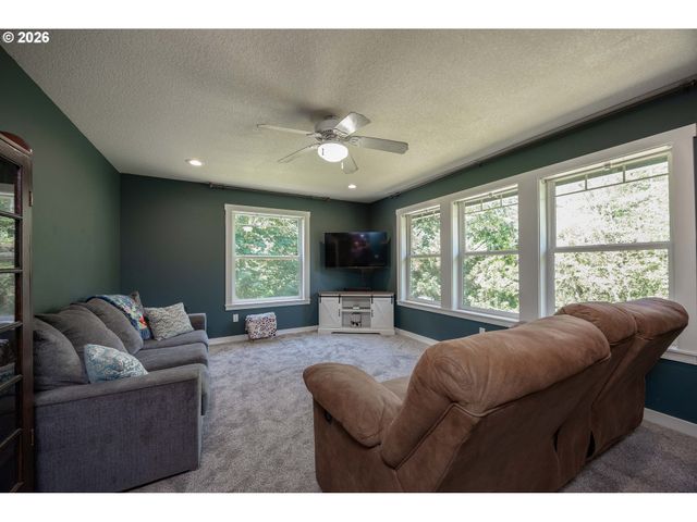 27915 Ne THOMPSON Cir, Yacolt, WA 98675