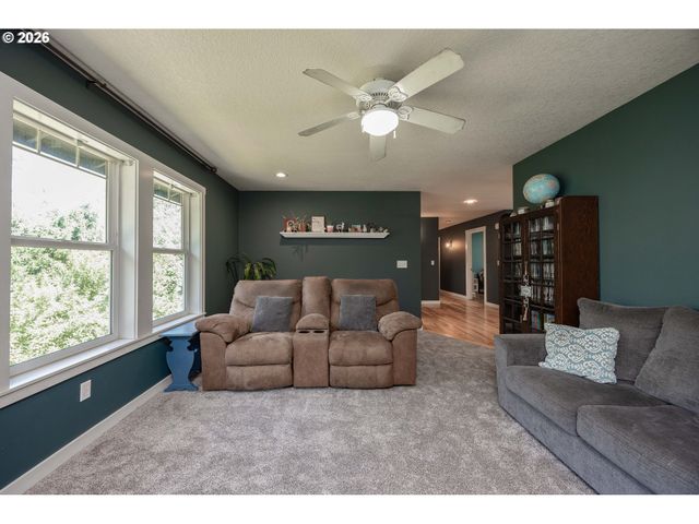 27915 Ne THOMPSON Cir, Yacolt, WA 98675