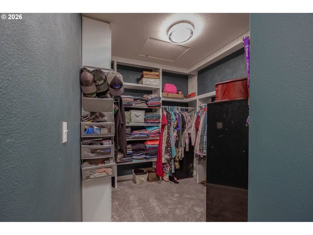 27915 Ne THOMPSON Cir, Yacolt, WA 98675