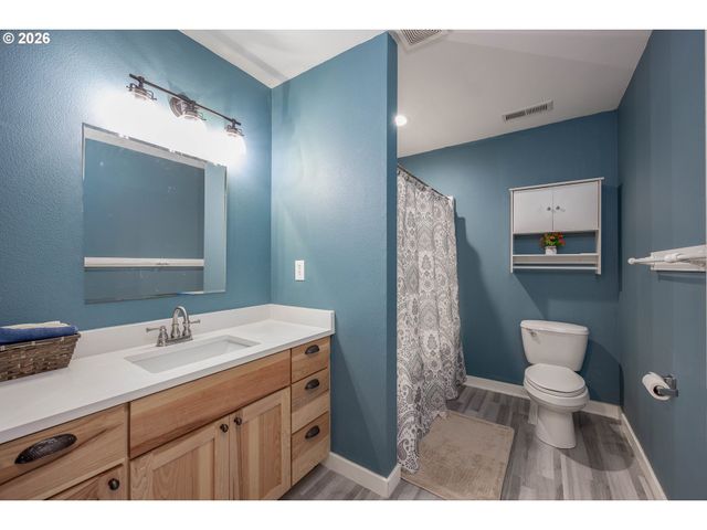 27915 Ne THOMPSON Cir, Yacolt, WA 98675