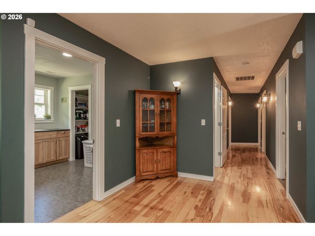 27915 Ne THOMPSON Cir, Yacolt, WA 98675