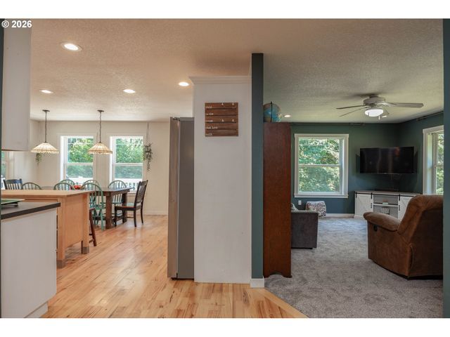 27915 Ne THOMPSON Cir, Yacolt, WA 98675