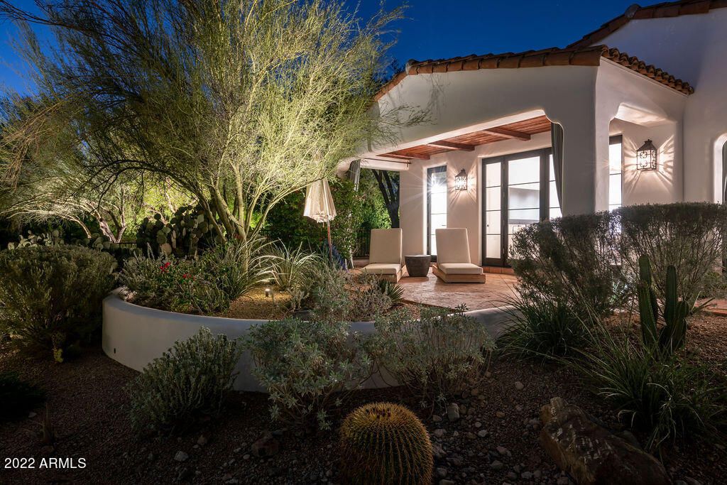 Image 36 of property listing at 6723 N DESERT FAIRWAYS Drive, Paradise Valley, AZ 85253