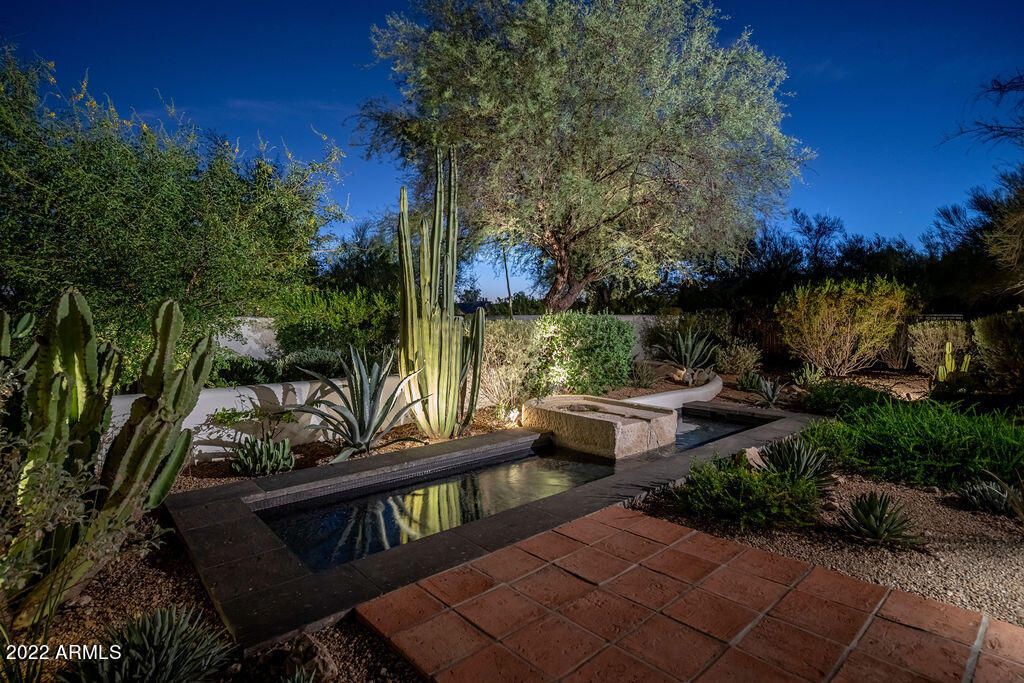 Image 41 of property listing at 6723 N DESERT FAIRWAYS Drive, Paradise Valley, AZ 85253