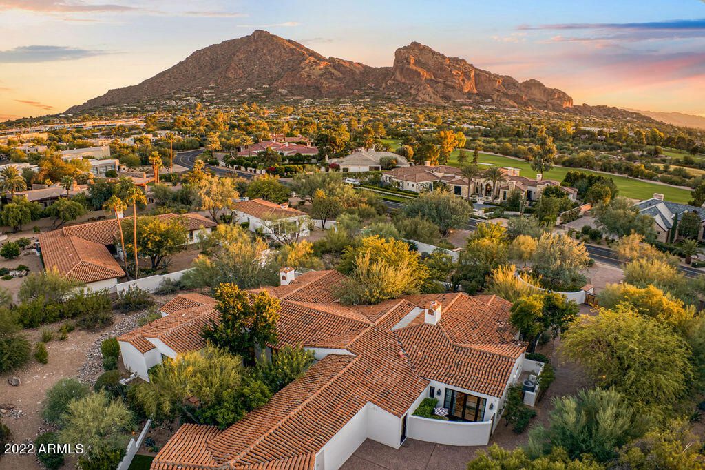 Image 47 of property listing at 6723 N DESERT FAIRWAYS Drive, Paradise Valley, AZ 85253