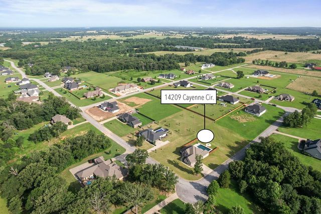 14209 Cayenne Circle, Siloam Springs, AR 72761