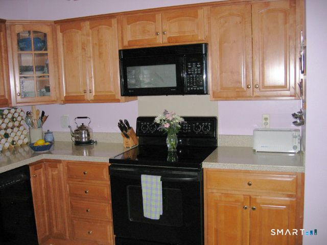 55 Beauvue Terrace, Bridgeport, CT 06606