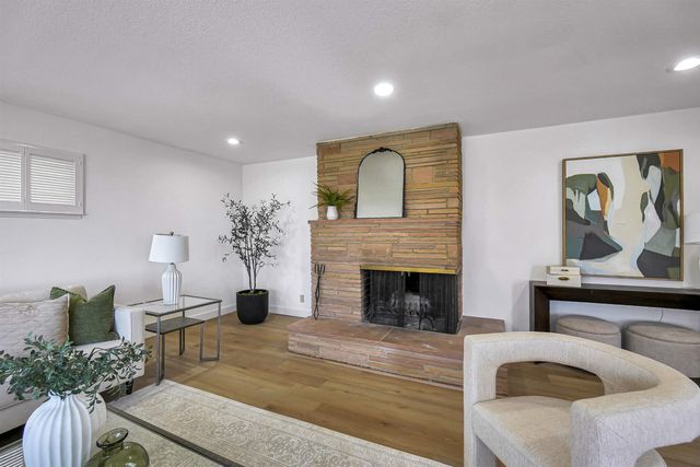 18286 Center St, Castro Valley, CA 94546