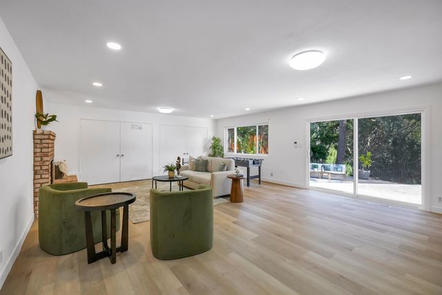 18286 Center St, Castro Valley, CA 94546