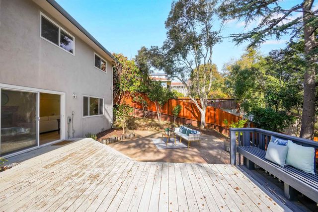 18286 Center St, Castro Valley, CA 94546