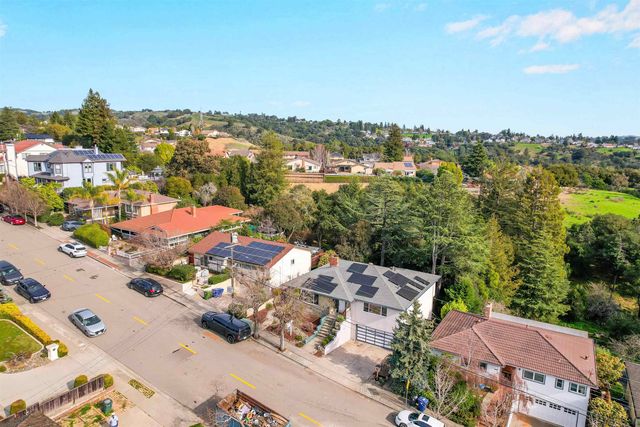 18286 Center St, Castro Valley, CA 94546