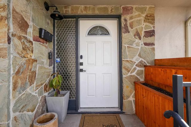 18286 Center St, Castro Valley, CA 94546