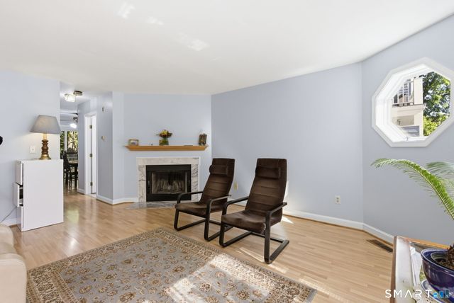 22 Seabreeze Avenue A, Milford, CT 06460