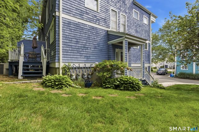 22 Seabreeze Avenue A, Milford, CT 06460