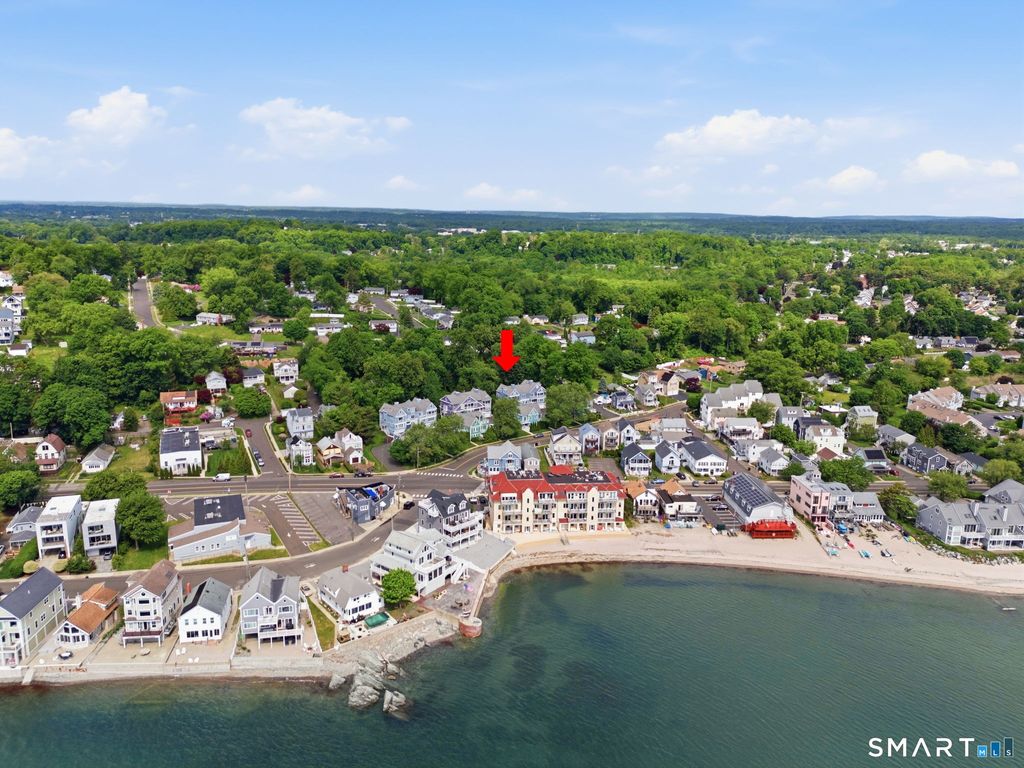 22 Seabreeze Avenue A, Milford, CT 06460