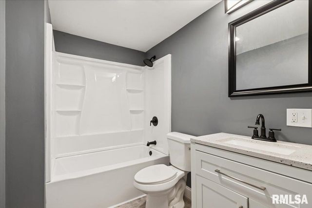 3312 GARFIELD Street, Clinton, IA 52732