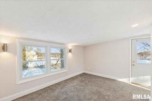 3312 GARFIELD Street, Clinton, IA 52732