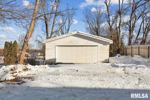 3312 GARFIELD Street, Clinton, IA 52732