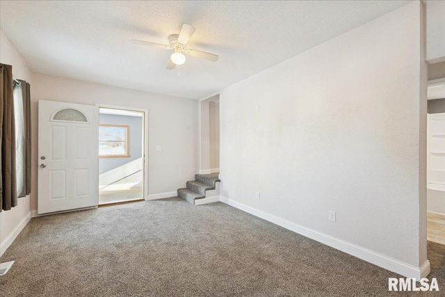 3312 GARFIELD Street, Clinton, IA 52732