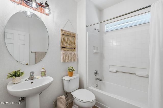 238 W Calle Bayeta, Sahuarita, AZ 85629