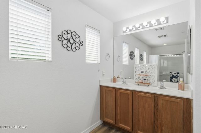 238 W Calle Bayeta, Sahuarita, AZ 85629
