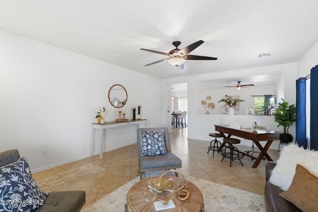 238 W Calle Bayeta, Sahuarita, AZ 85629