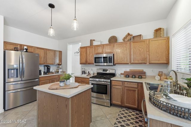238 W Calle Bayeta, Sahuarita, AZ 85629