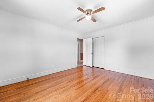 296 Pine Mountain Road, Hudson, NC 28638